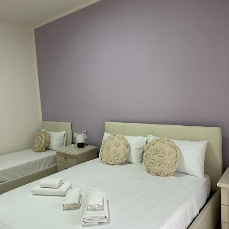 The Roman Guesthouse מראה חיצוני תמונה